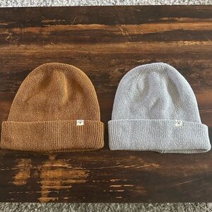 Madewell beanies (bundle of 2)
